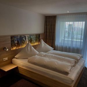 Deluxe Zimmer mit Kingsize-Bett